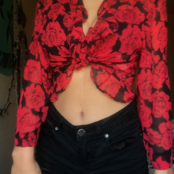🥀RED ROSE BLOUSE🥀 - Picture 5 of 5